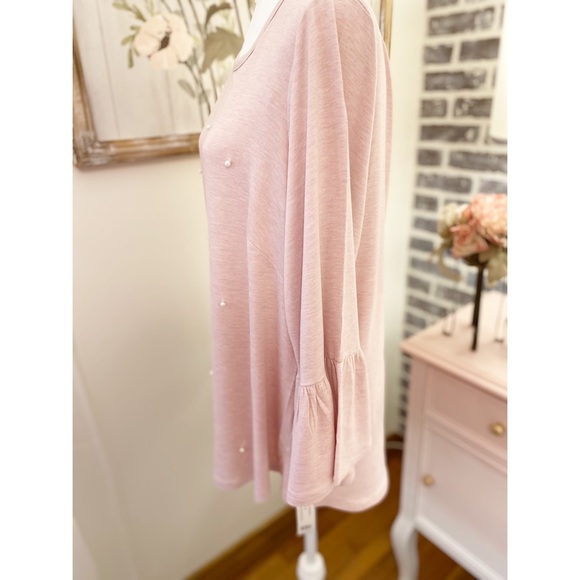 NWOT {Zac & Rachel} Top with pearl accents - Picture 4 of 8